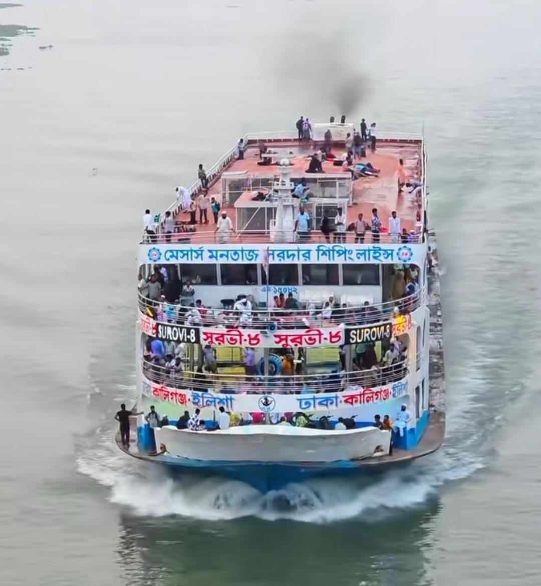 রাতে ভোলা-বরিশাল নৌপথে নৌযান সংকট, জরুরি চিকিৎসায় ভোগান্তিতে ভোলার মানুষ